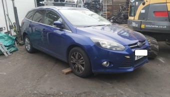 FORD FOCUS TITANIUM NAVIGATEOR TURBO