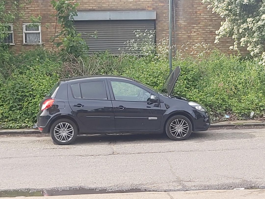 RENAULT CLIO DYNAMIQUE TOM TOM DCI