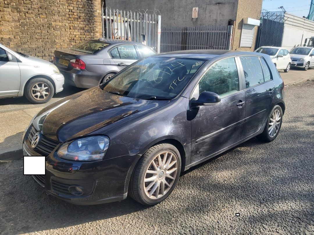 VOLKSWAGEN GOLF SPORT