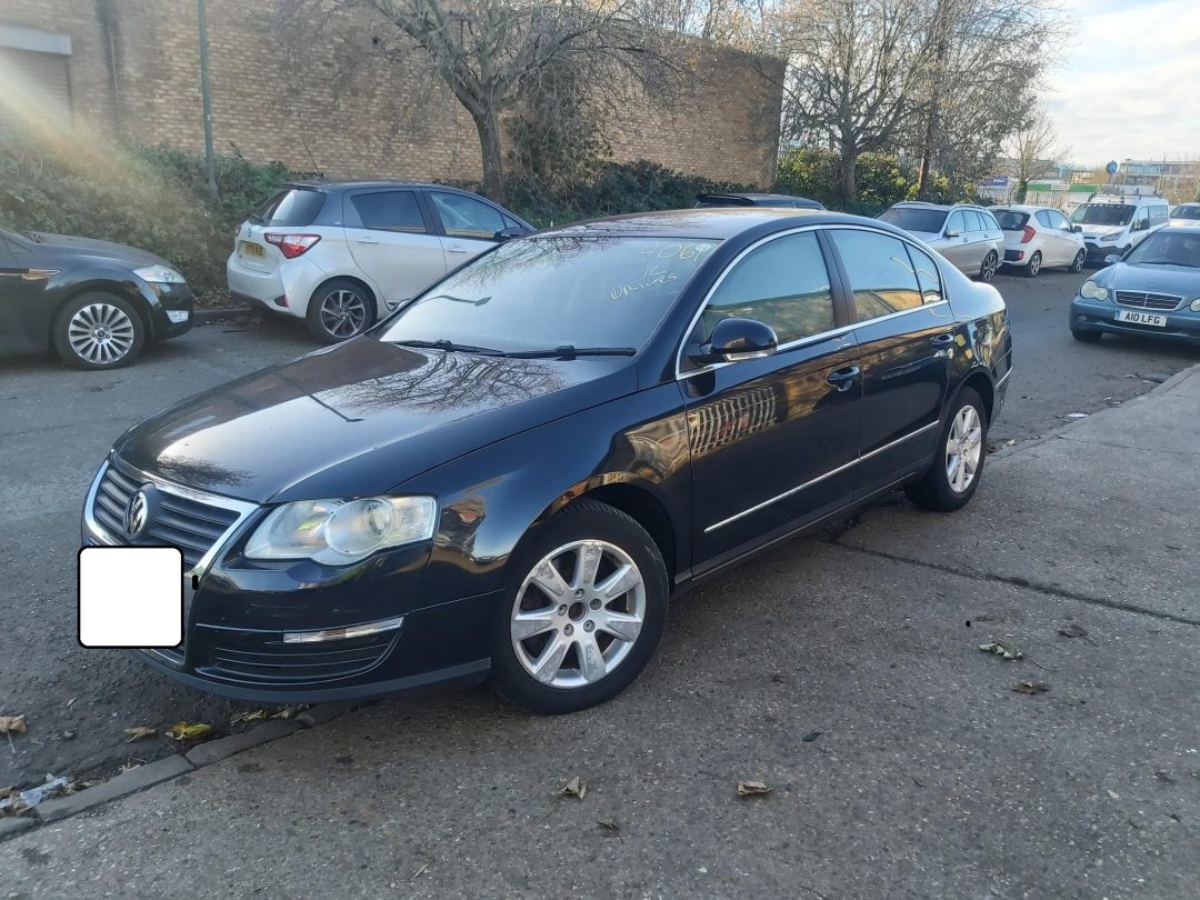 VOLKSWAGEN PASSAT  SE TDI 105