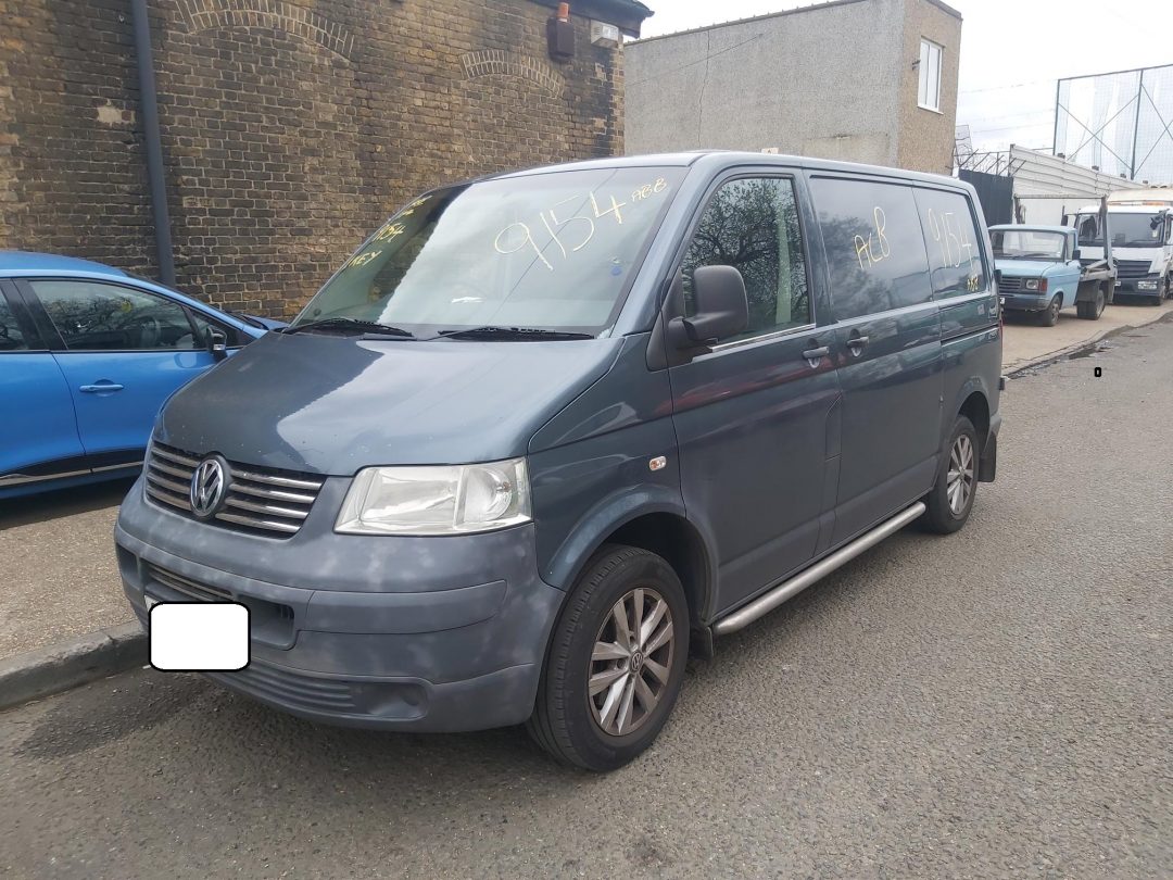 VOLKSWAGEN TRANSPORTER T30 TDI SWD