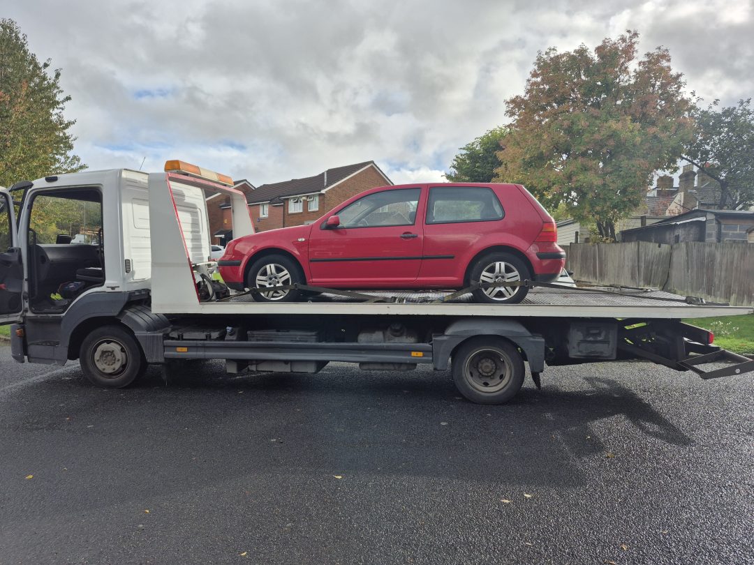 VOLKSWAGEN GOLF MATCH