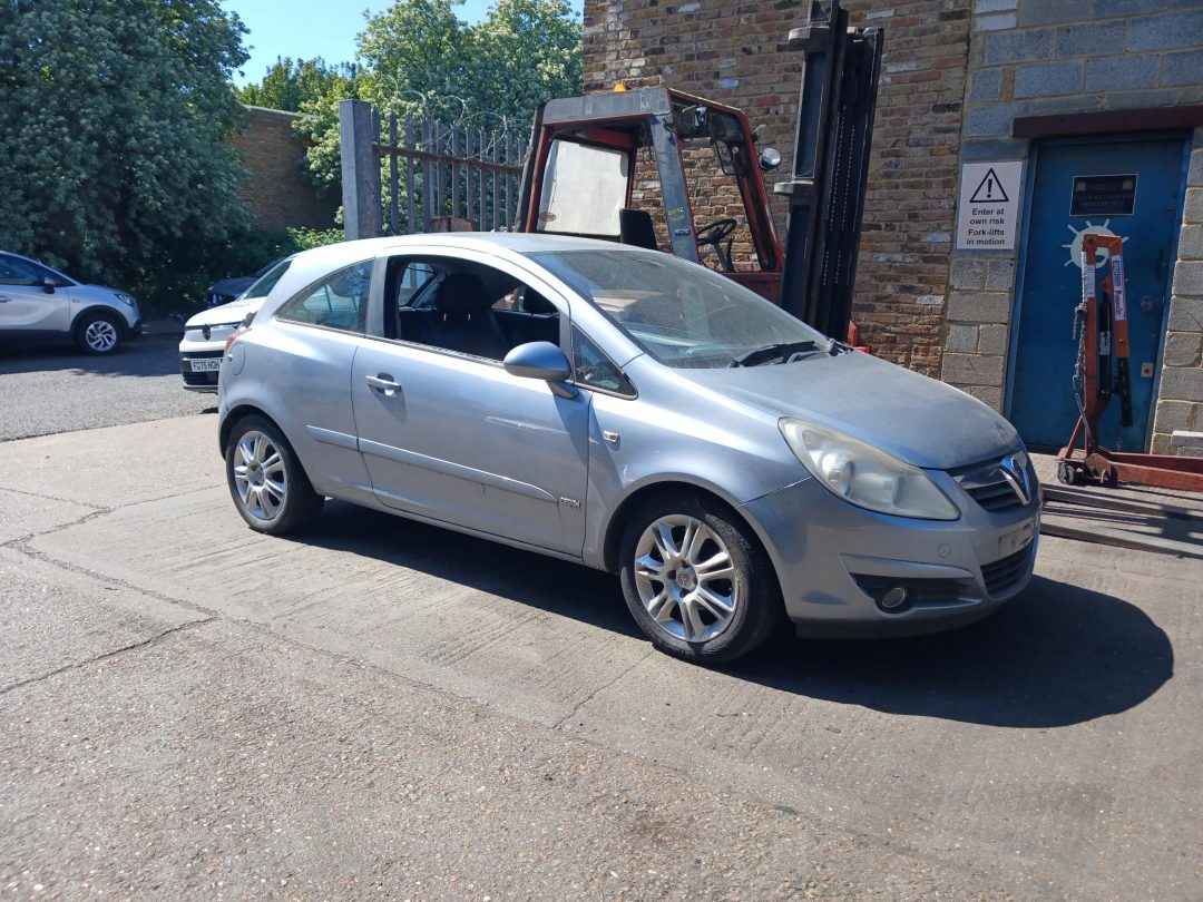 VAUXHALL CORSA D DESIGN